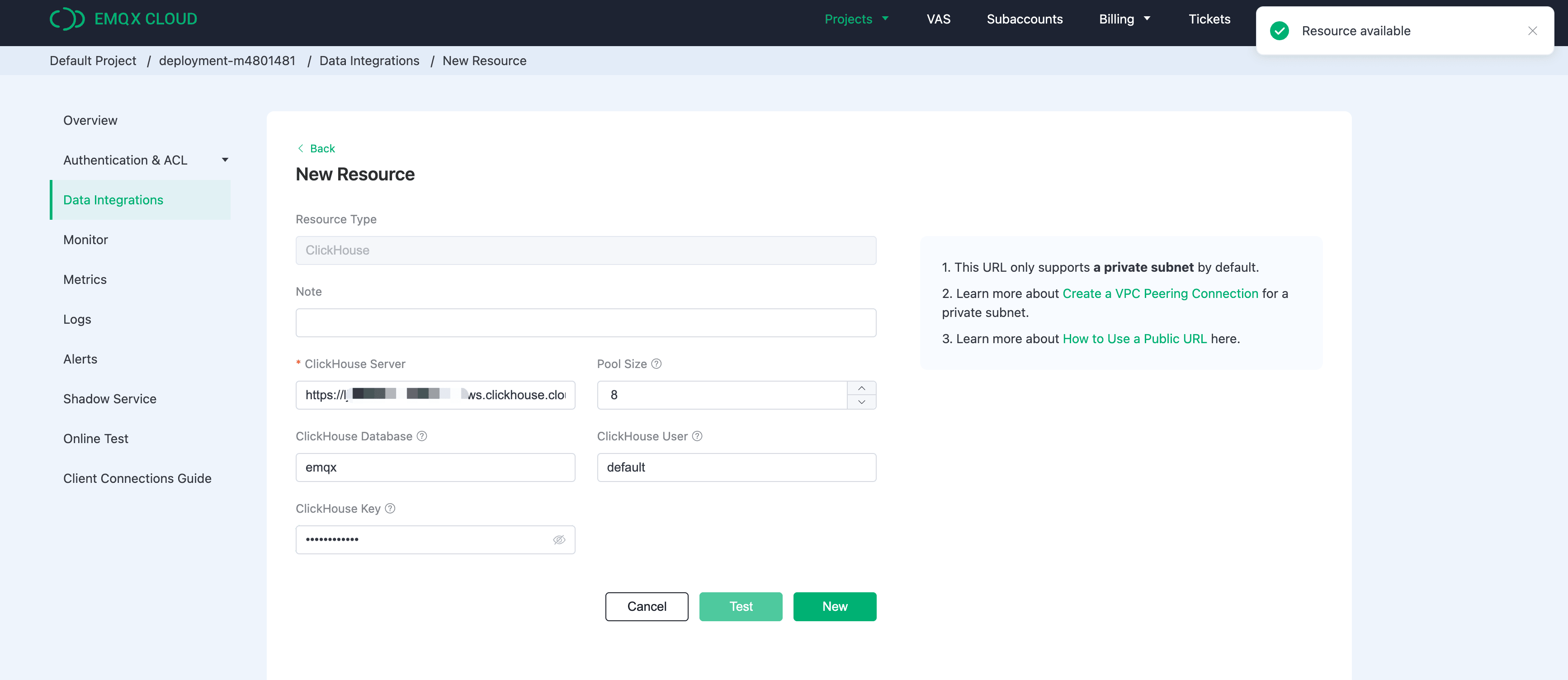 Formulaire de configuration de la ressource ClickHouse dans EMQX Cloud avec les détails de connexion
