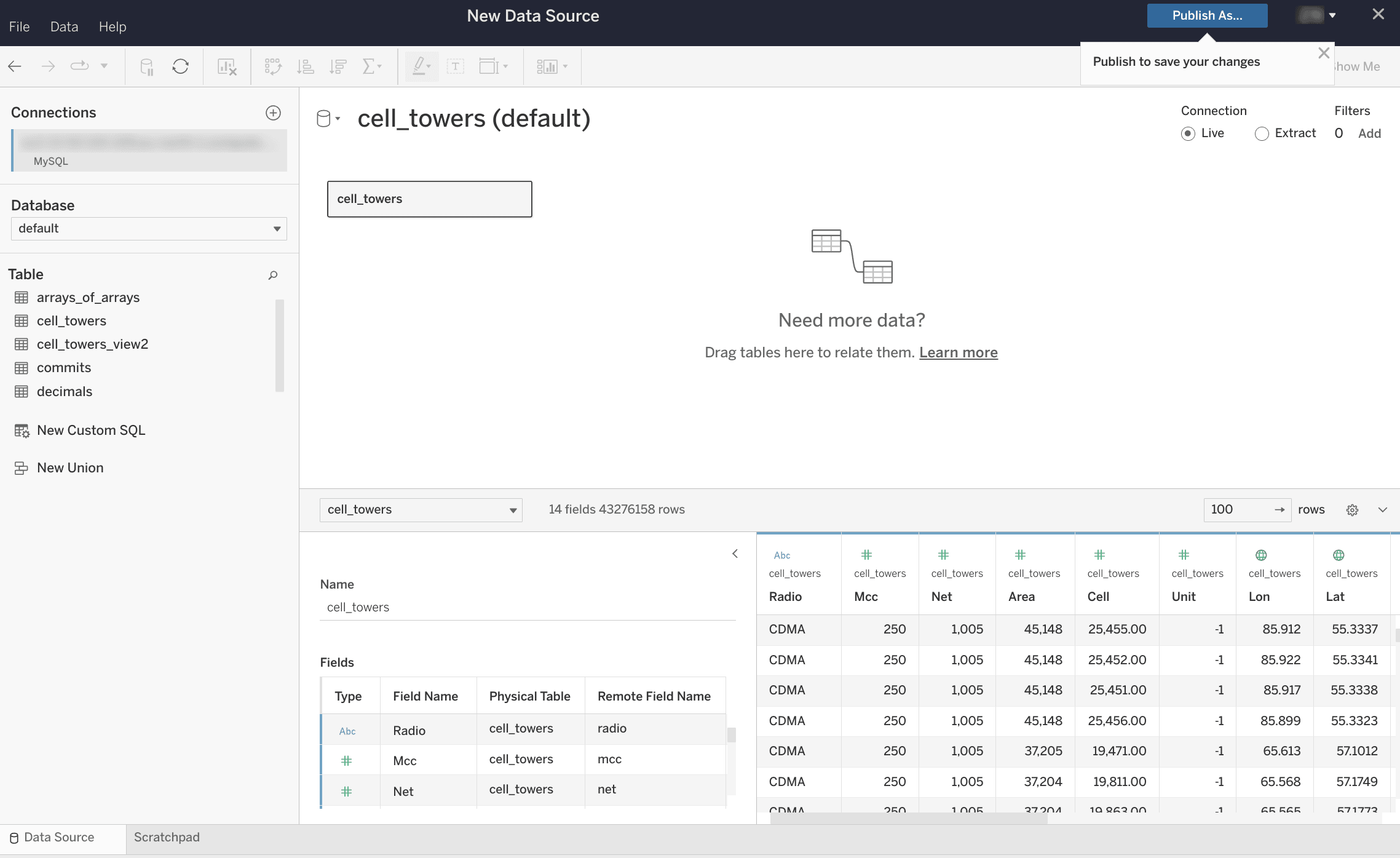 Page de source de données de Tableau Online affichant les tables de la base de données à gauche et le canevas à droite avec une fonctionnalité de glisser-déposer